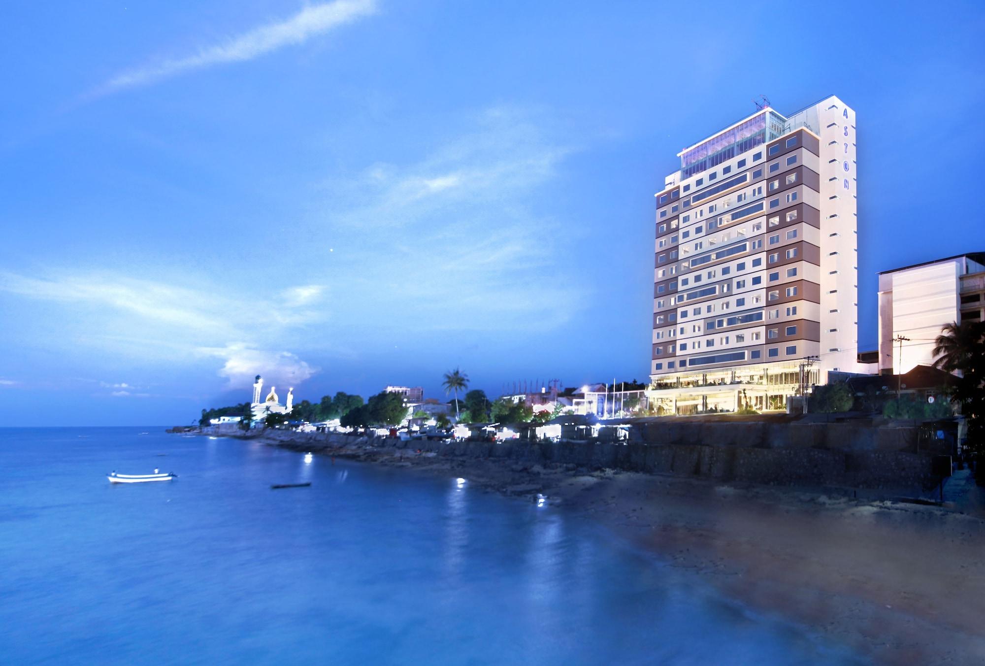 Aston Kupang Hotel & Convention Center Exterior photo