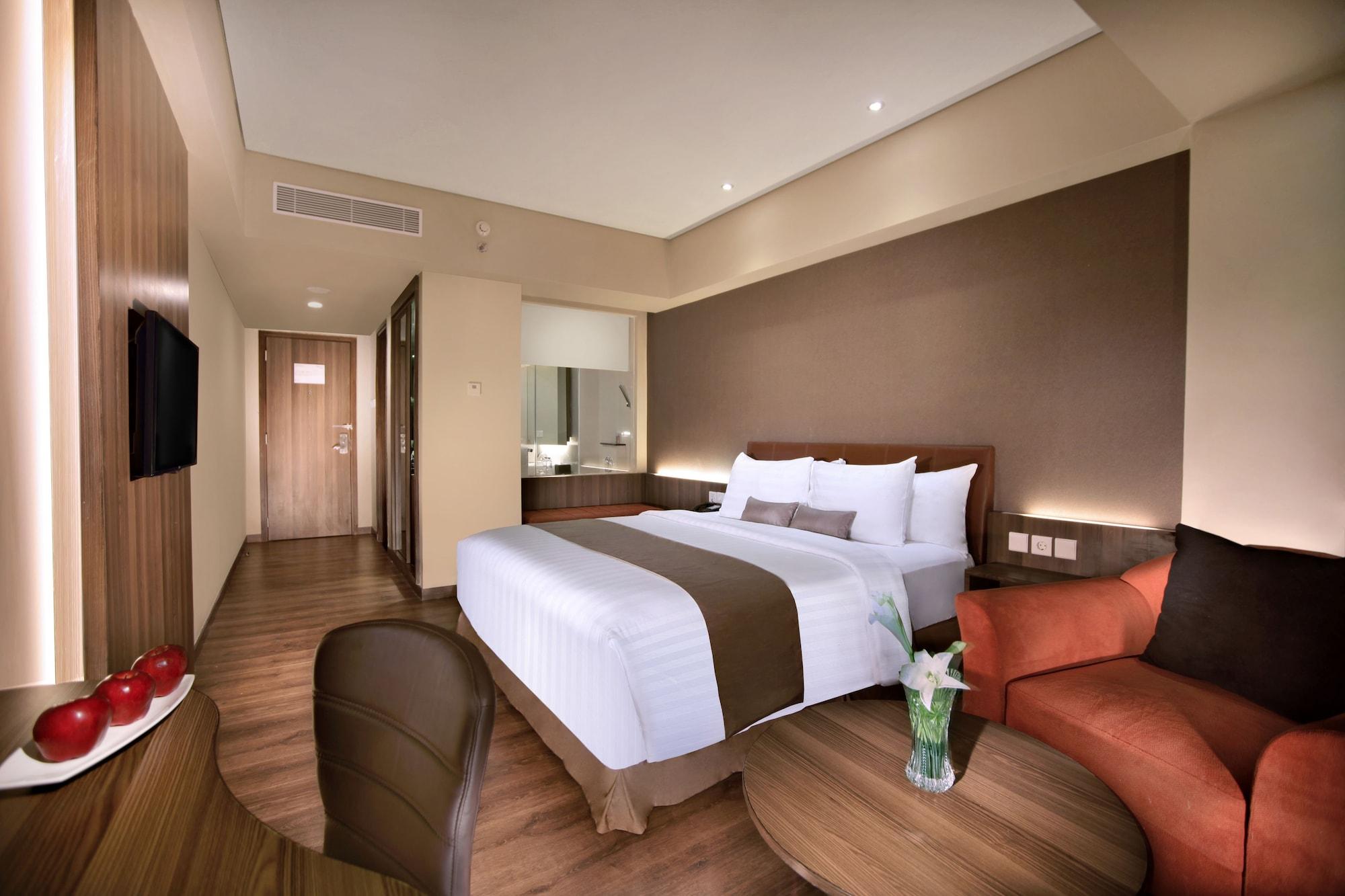 Aston Kupang Hotel & Convention Center Exterior photo